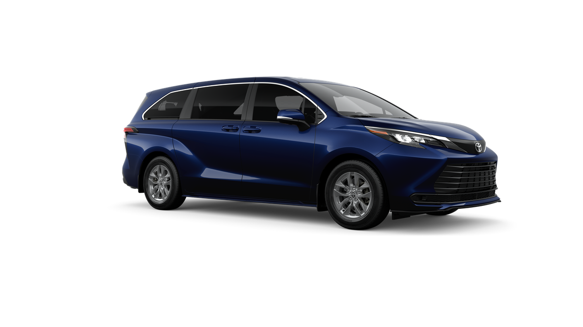 2026 Toyota Sienna LE 8-Passenger