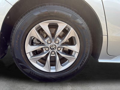 2022 Toyota Sienna LE