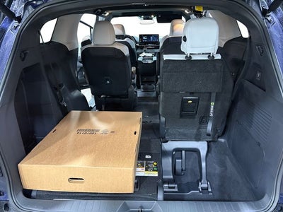 2026 Toyota Sienna XSE 7 Passenger