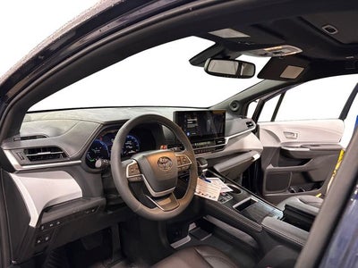 2026 Toyota Sienna XSE 7 Passenger