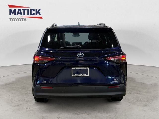 2022 Toyota Sienna XLE 7 Passenger