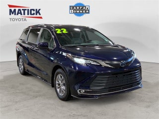 2022 Toyota Sienna XLE 7 Passenger