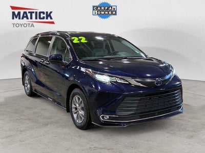 2022 Toyota Sienna XLE 7 Passenger