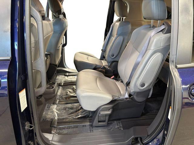 2022 Toyota Sienna XLE 7 Passenger