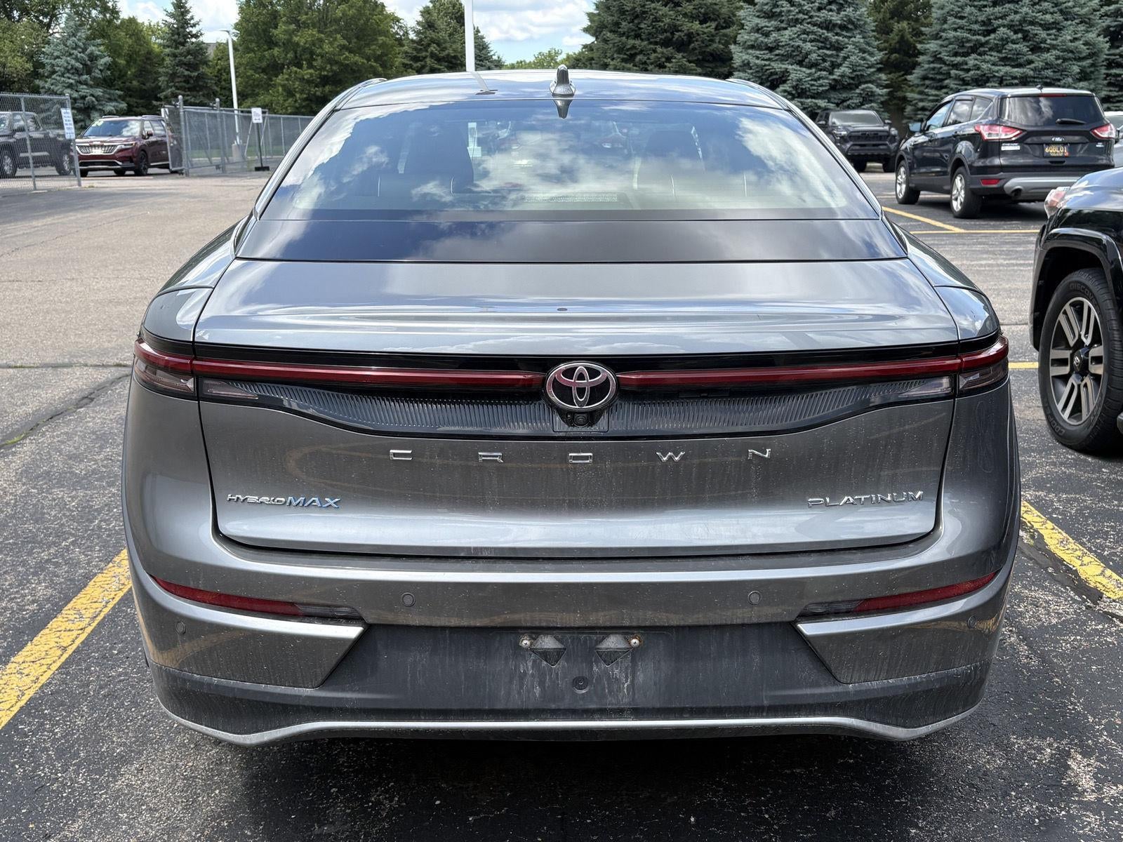 2023 Toyota Crown Platinum
