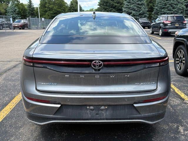 2023 Toyota Crown Platinum