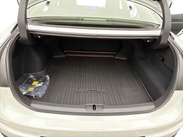 2026 Toyota Crown Platinum