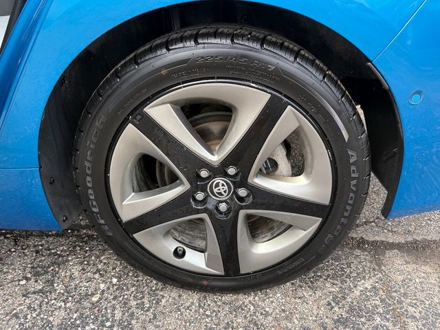 2019 Toyota Prius XLE