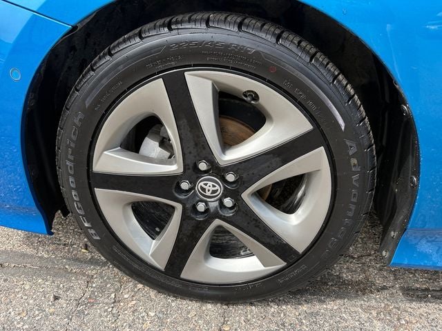 2019 Toyota Prius XLE