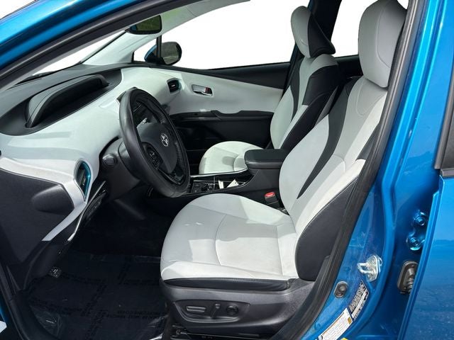 2019 Toyota Prius XLE