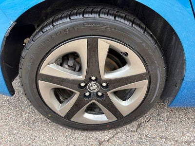 2019 Toyota Prius XLE