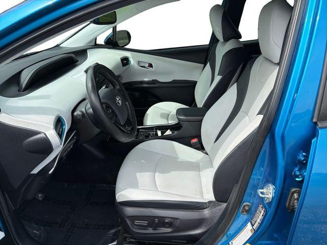 2019 Toyota Prius XLE