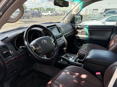 2009 Toyota Land Cruiser V8
