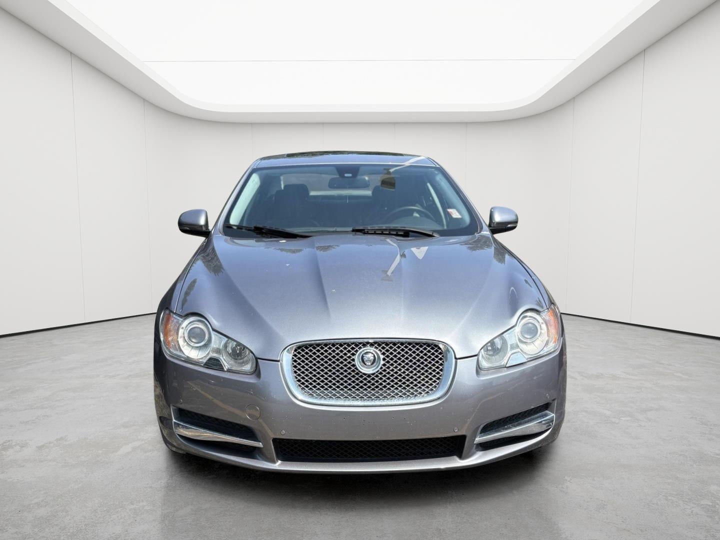 2010 Jaguar XF Premium Luxury